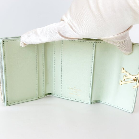 Louis Vuitton Summer Stardust Capucines Wallet - Picture 6 of 15